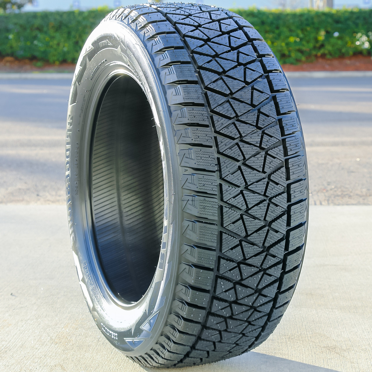 Bridgestone Blizzak DM-V2 255/55R18 109T XL 2018 Winter Tire