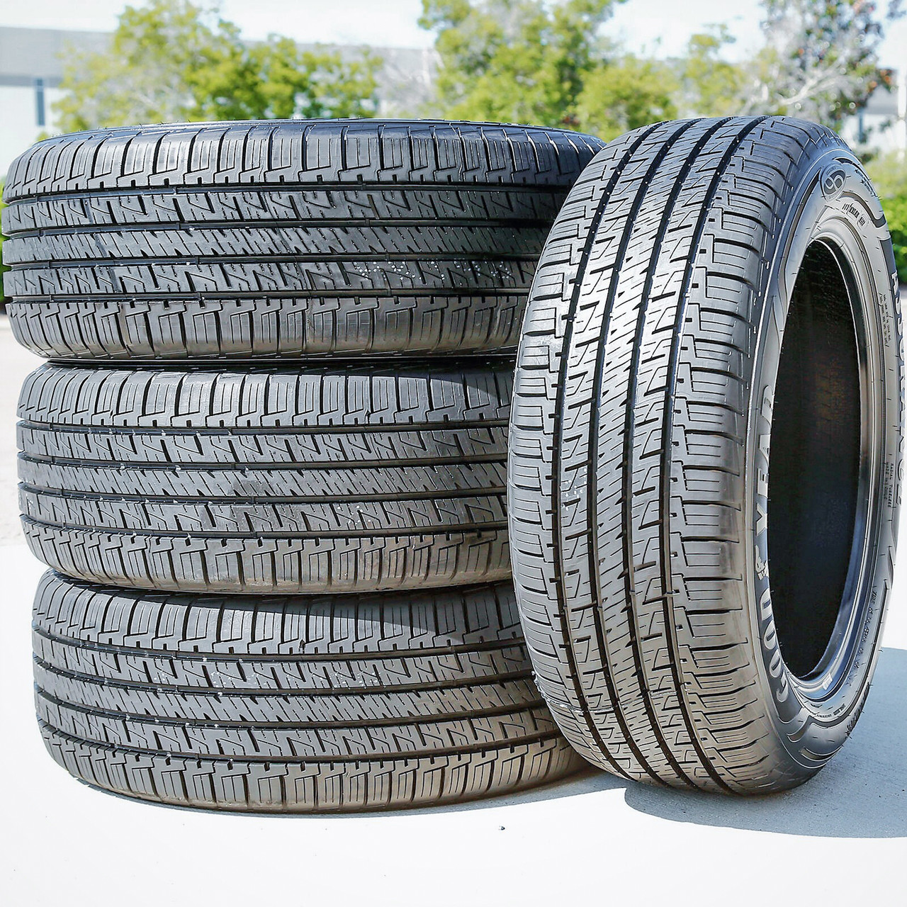 Goodyear Assurance MaxLife 225/60R18 100H AS A/S All Season Tire