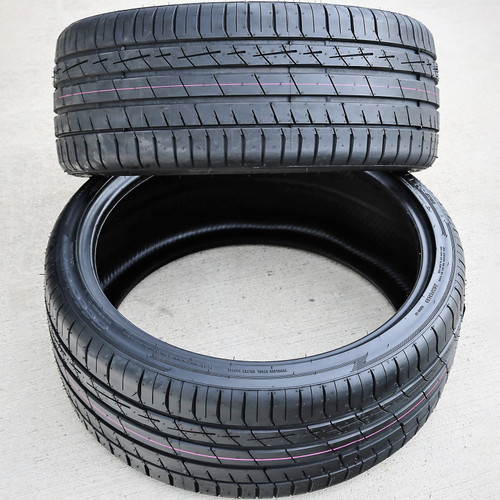 Accelera Iota ST68 265/40R21 ZR 105Y XL