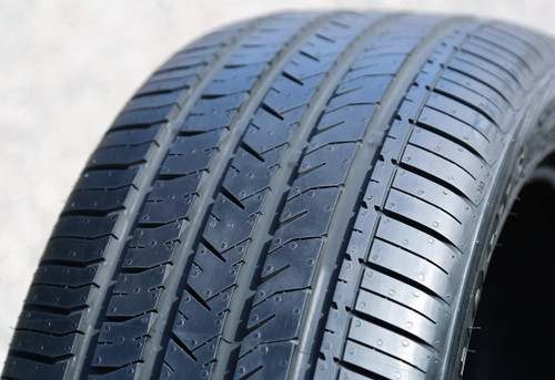 Leao Lion Sport 3 235/45R18 98Y XL