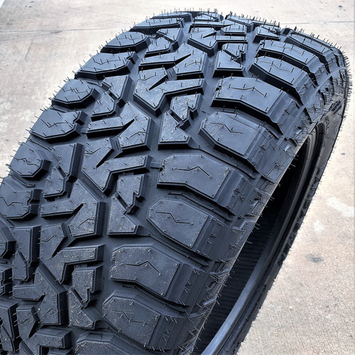 Lancaster LS-57 R/T LT 35X12.50R22 117Q E (10 Ply) Lancaster LS-57 R/T LT 35X12.50R22 117Q E (10 Ply)