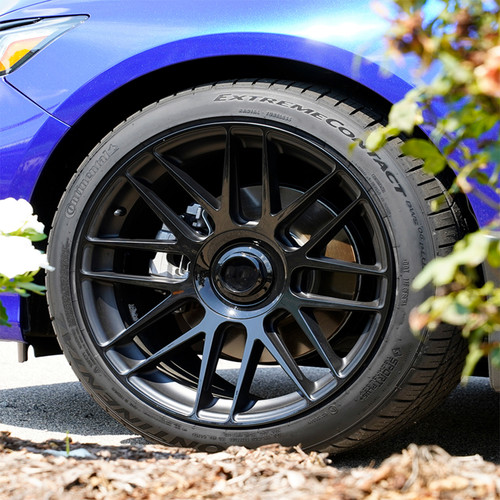 Continental ExtremeContact DWS 06 Plus 245/40R20 ZR 99Y XL