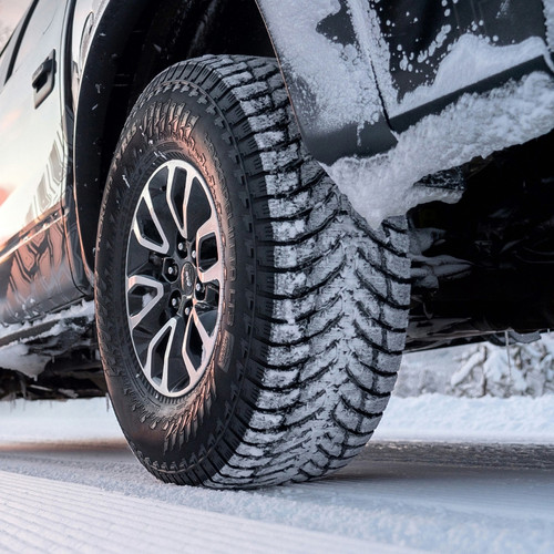 Nokian Tyres Hakkapeliitta LT3 LT 265/70R18 124/121Q E (10 Ply)