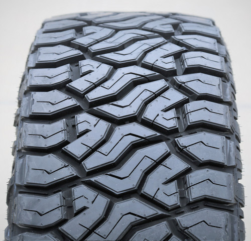 Venom Power Terra Hunter R/T+ LT 35X12.50R22 121Q F (12 Ply)