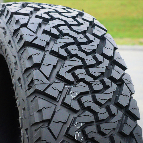 Venom Power Terra Hunter X/T+ LT 35X15.50R24 118Q E (10 Ply)