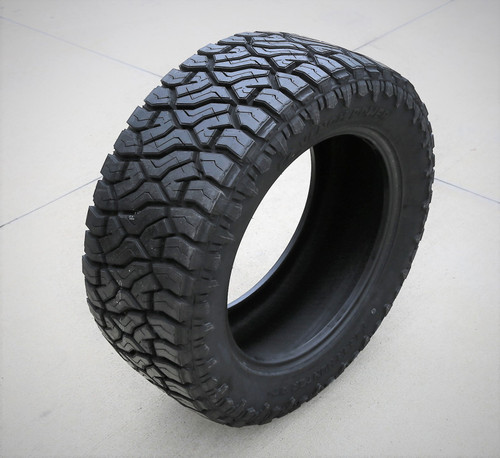 Venom Power Terra Hunter R/T+ 305/55R20 116R XL