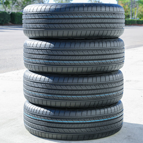 Goodyear Assurance Triplemax 2 215/55R17 94V