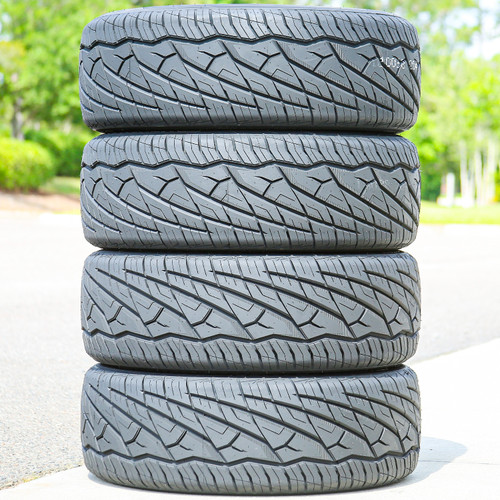 Venom Power Ragnarok GTS 255/30R22 ZR 95W XL