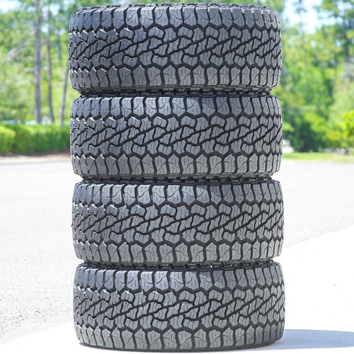 Venom Power Swampthing A/T Xtreme Dirt LT 295/65R20 129/126R E (10