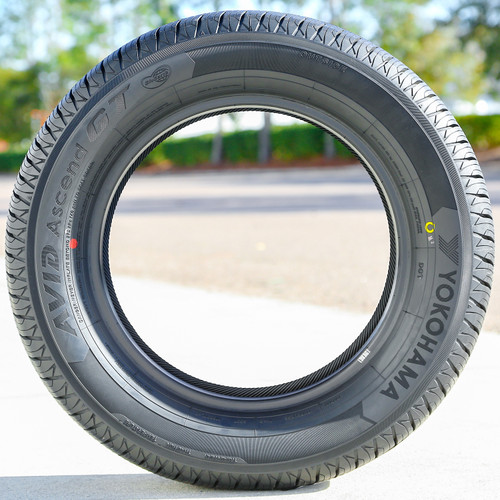 Yokohama AVID Ascend GT 235/60R18 107V XL