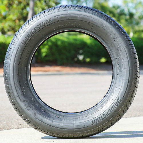 BRIDGESTONE ALENZA 235/60/18. 1本のみ2021年製 Bridgestone Alenza 001 235/60R18 107W