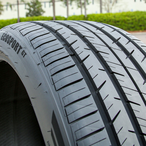Travelstar Ecosport GT 285/30R20 ZR 99W XL