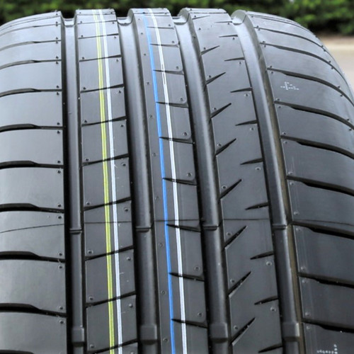 Bridgestone Alenza 001 215/60R17 96H
