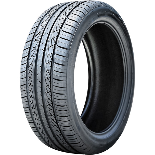 GT Radial Champiro UHP A/S 225/45R18 ZR 91W Take Off