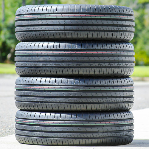 Goodyear EfficientGrip Performance 215/55R17 94V