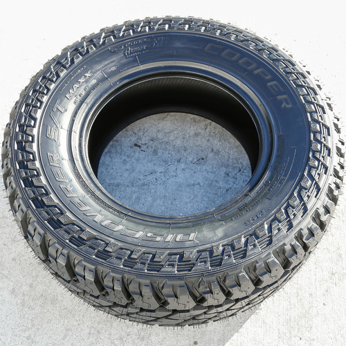 Cooper Discoverer S/T Maxx LT 235/85R16 120/116Q E (10 Ply)