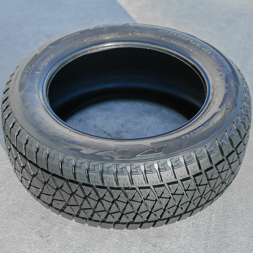 Bridgestone Blizzak DM-V2 245/55R19 103T