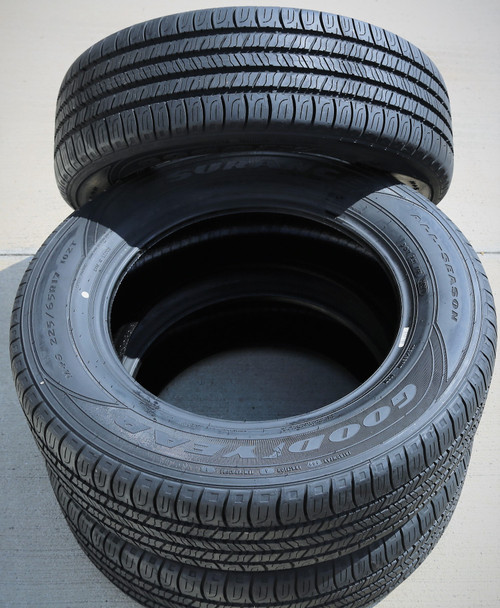 SALE豊富な新品(NP3I308-1)225/65R17 102Q GOODYEAR ICENAVI SUV 1本 スタッドレス 冬 新品