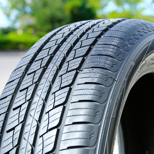 Westlake SU318 H/T 235/60R18 103V