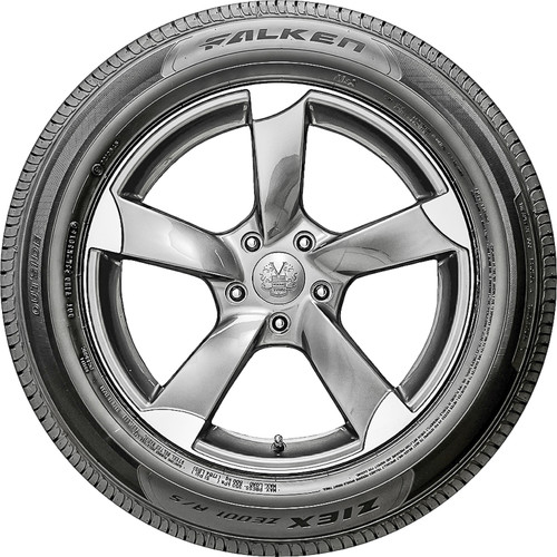 【新車外し】2025年製 225/55R18 夏タイヤ FALKEN ZE001 楽天市場】【エントリーで全商品P5倍】225/55R18 98V FALKEN