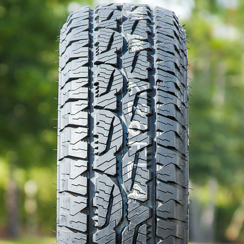 Bridgestone Dueler A/T REVO 3 LT 275/70R18 125/122S E (10 Ply)