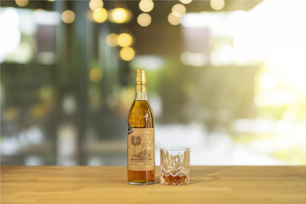 Yellowstone Select Kentucky Straight Bourbon 70cl Whisky | Master