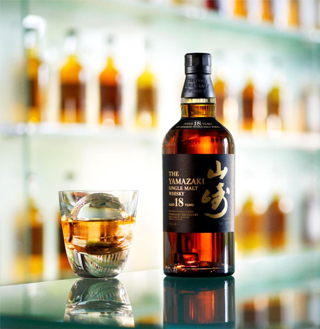 Yamazaki 18年 シングルモルトウイスキー 700ml Amazon.co.jp: シングルモルト 山崎 18年 whiskyウイスキー 43% 700ml