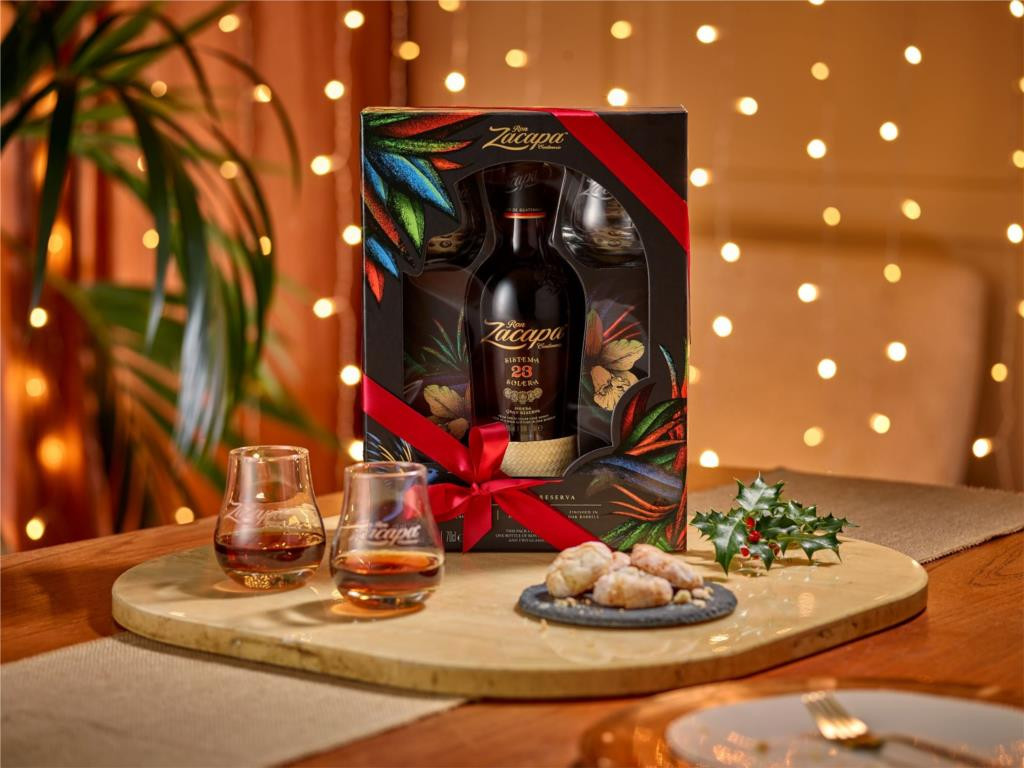 Ron Zacapa Centenario Sistema Solera 23 Gift Pack with 2x Glasses