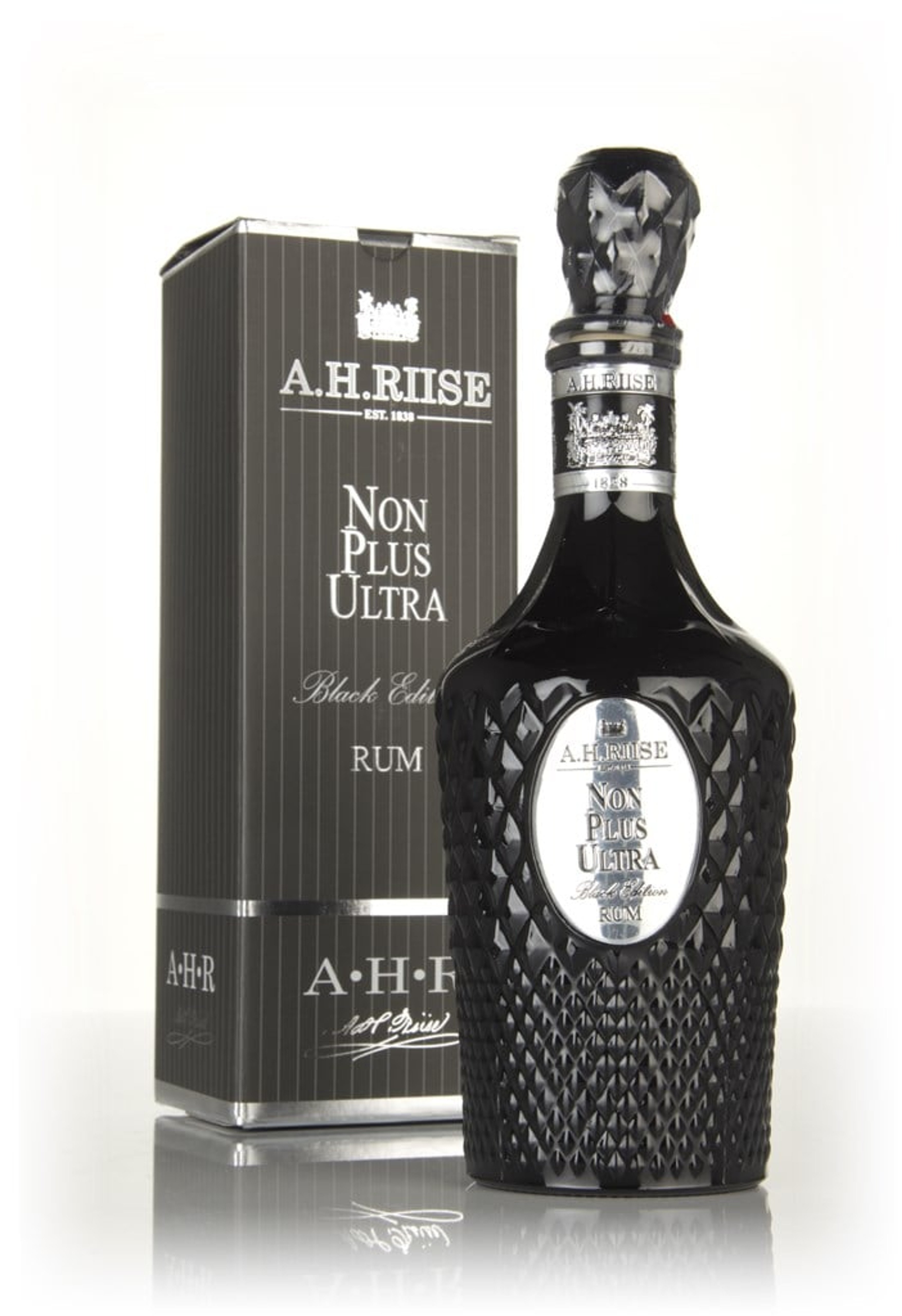 A.H. Riise Non Plus Ultra Black Edition 70cl