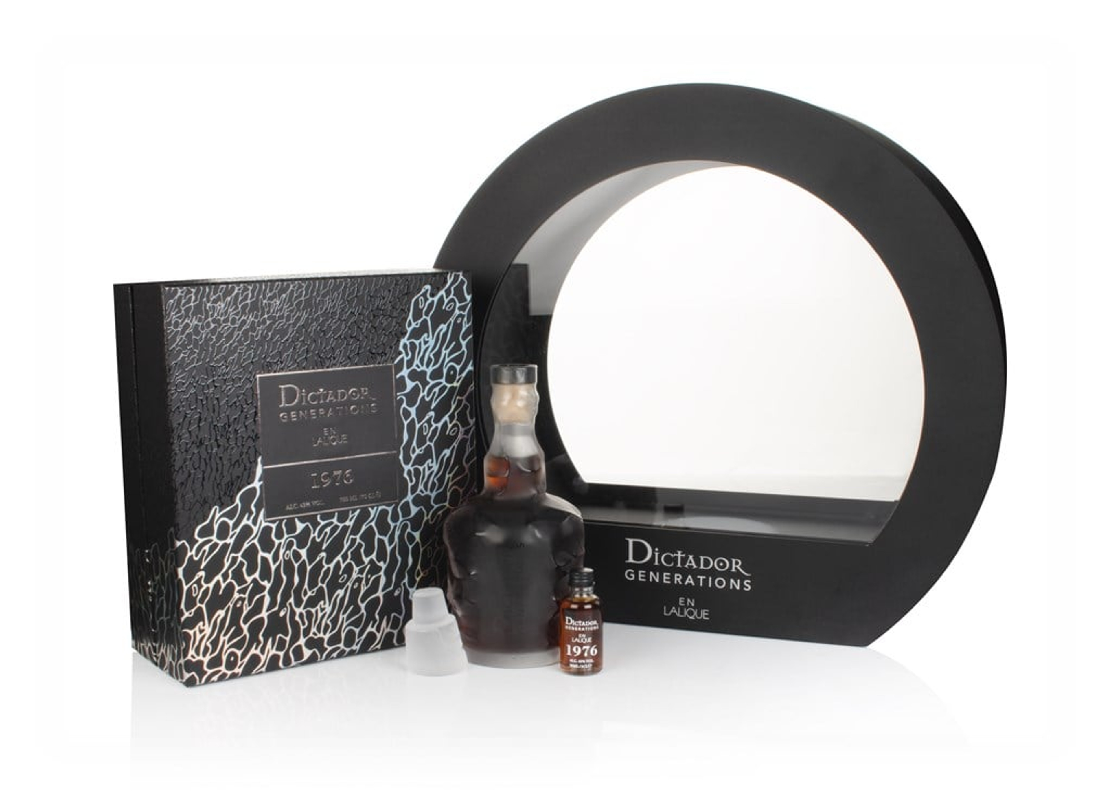 Dictador Generations en Lalique 1976 (with showcase) 73cl
