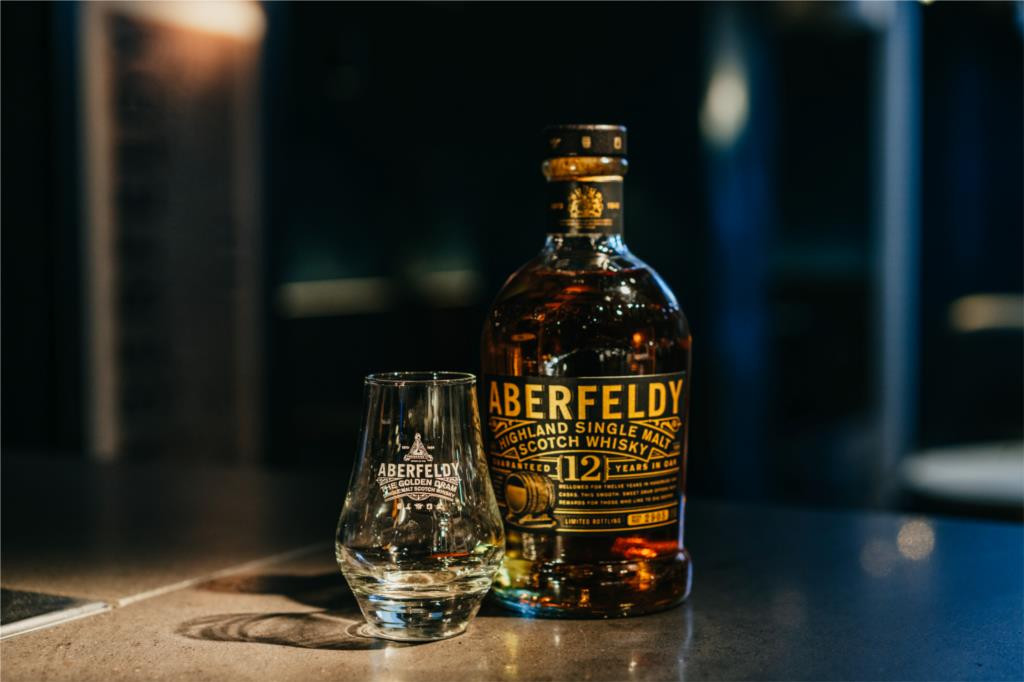 Aberfeldy 12 Year Old 70cl Whisky | Master Of Malt