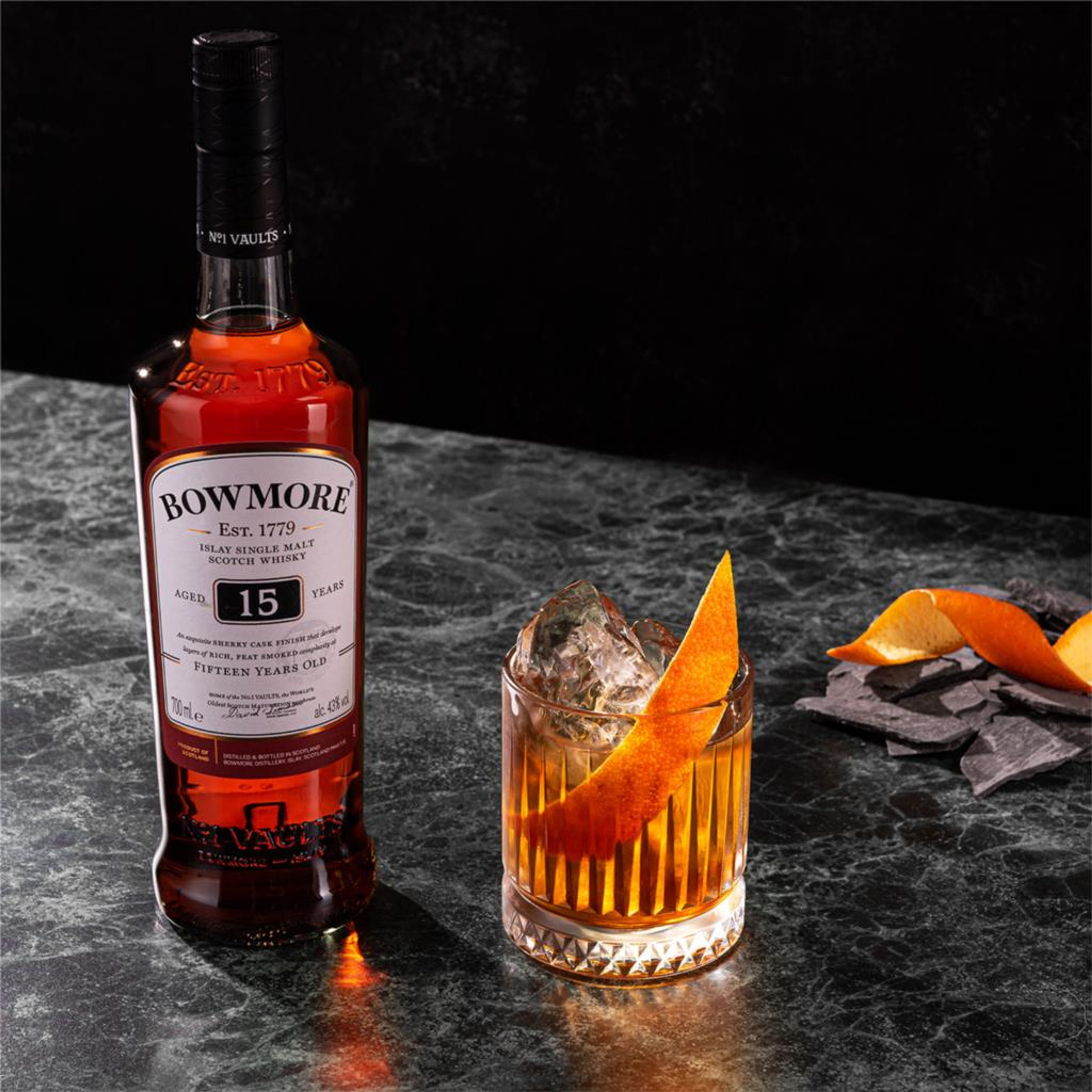 BOWMORE 15年 700ml 43% 10008031912_Bowmore_Darkest-15