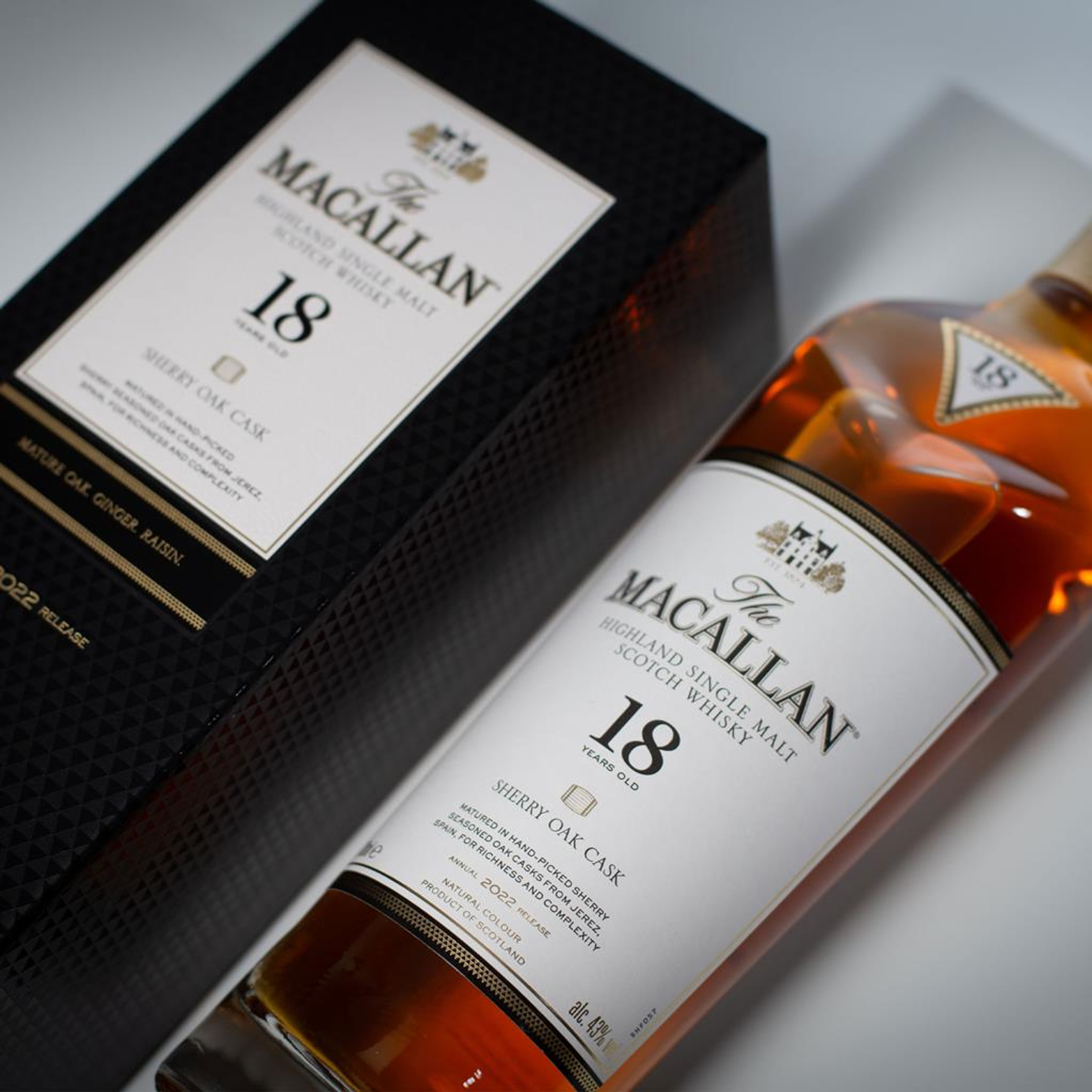 【新品未開封】 MACALLAN 18年 シングルモルトウイスキー 700ml サントリー - 新品未開封 マッカラン18年 Amazon.co.jp: ザ