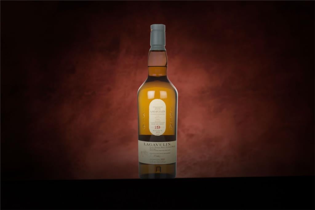 *COMPETITION* Lagavulin 19 Year Old - Fèis Ìle 2019 Whisky Ticket 70cl product image