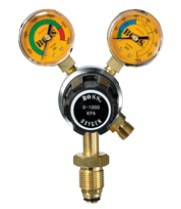 TWIN GAUGE OXYGEN GAS REGULATOR