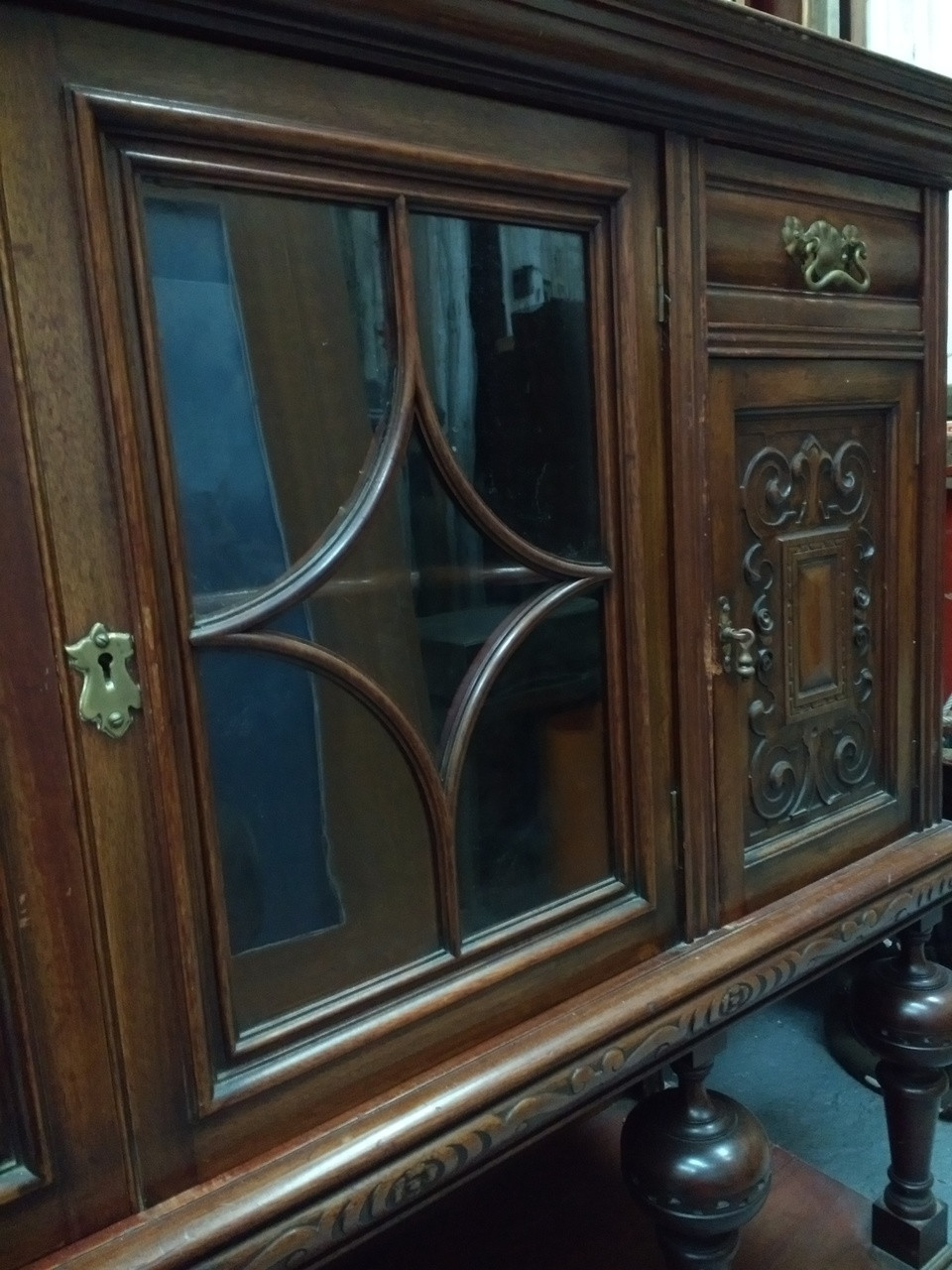 ** SOLD ** Large decorative Victorian dresser. Glasgow Salvage