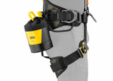 The INTERFAST quick connection accessory makes it easy to install the TOOLBAG pouch on the harness, providing a compact solution and improved access to equipment