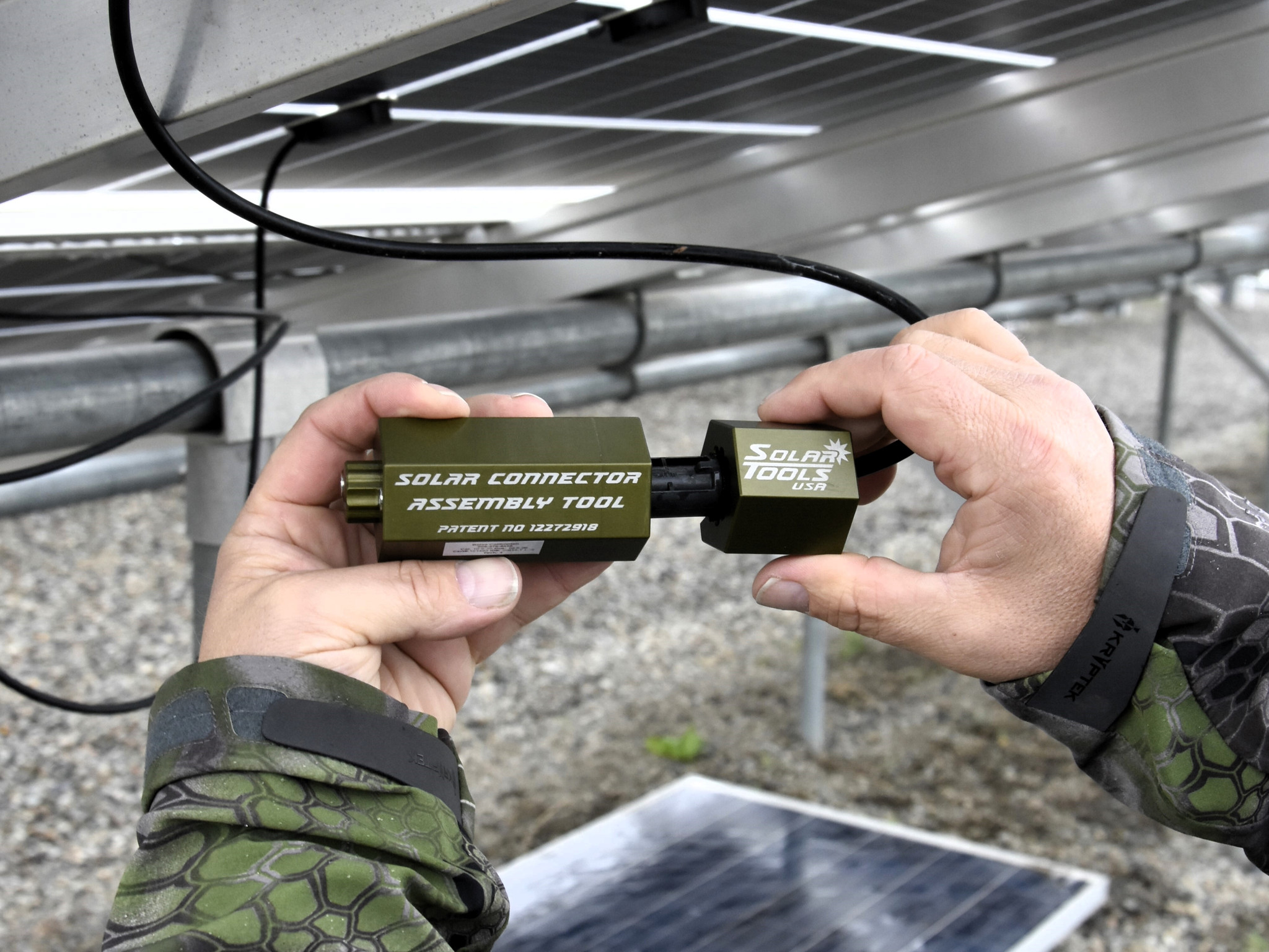 Solar Connector Assembly Tool