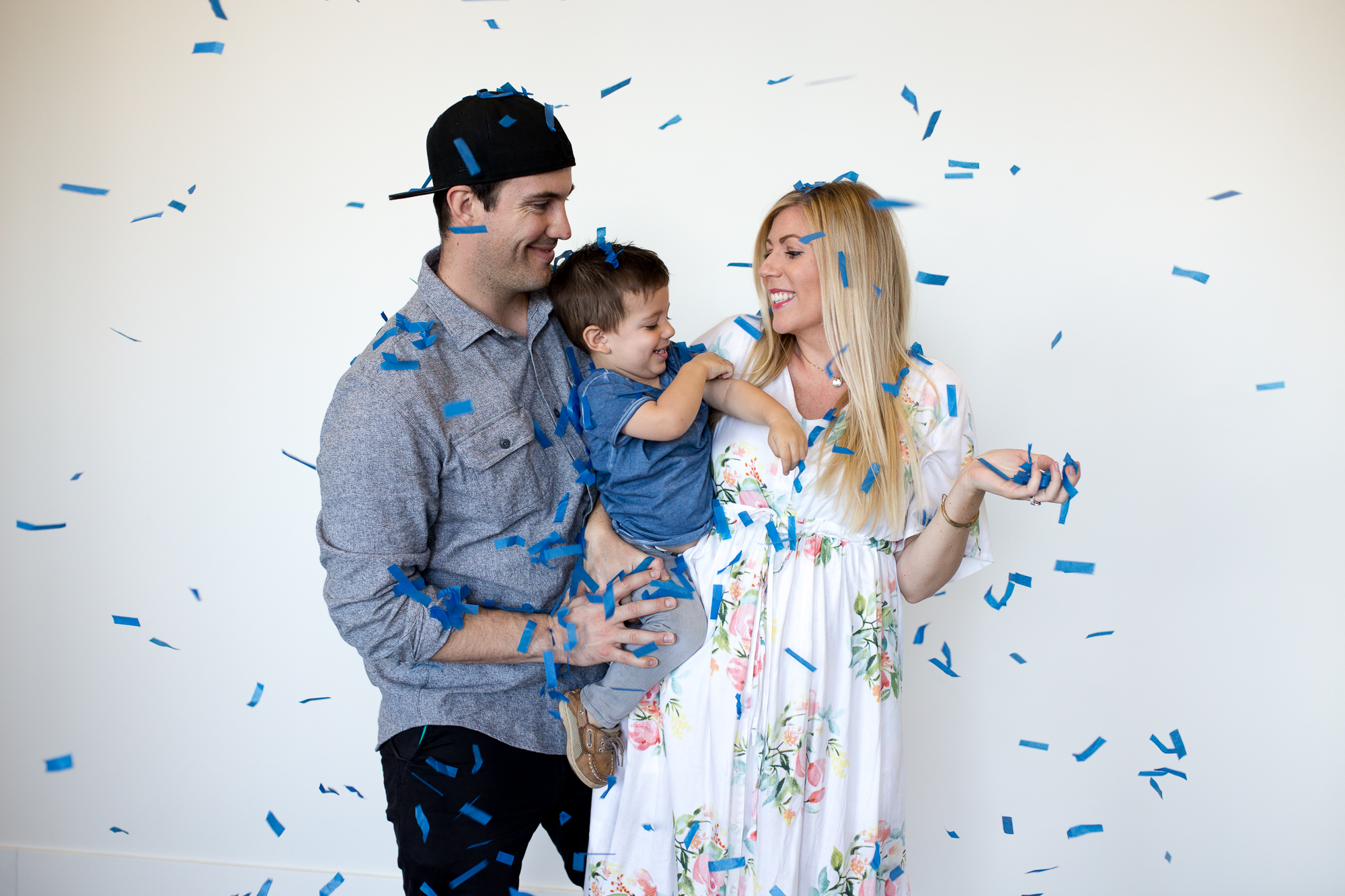 14" Hand Flick Boy Gender Reveal Cannons w Biodegradable & Flameproof Parade Blue/ Sky Blue/White Tissue Confetti 
