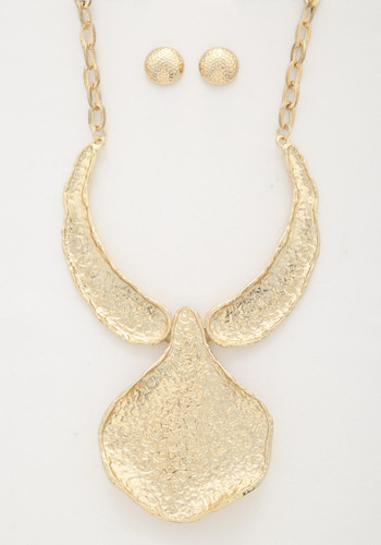 Textured Oversized Metal Necklace-41566