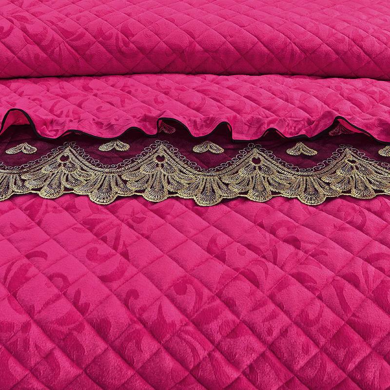 American Style 3D Printed Embroid Wedding Velvet 4PCS Quilted Comforter Cover