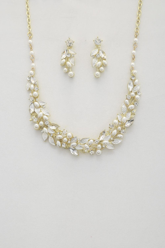 Leaf Pattern Pearl Crystal Necklace-41900
