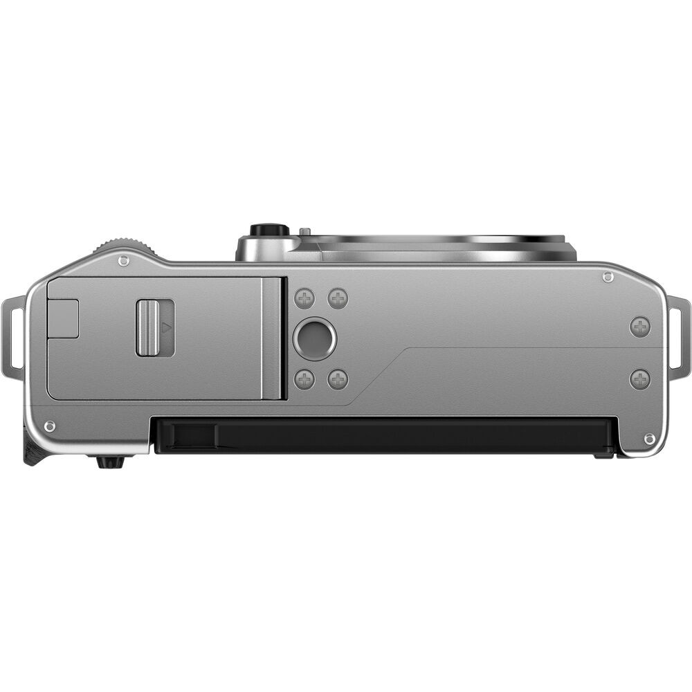FUJIFILM X-M5 with XC 15-45mm f/3.5-5.6 OIS PZ Lens (Silver)