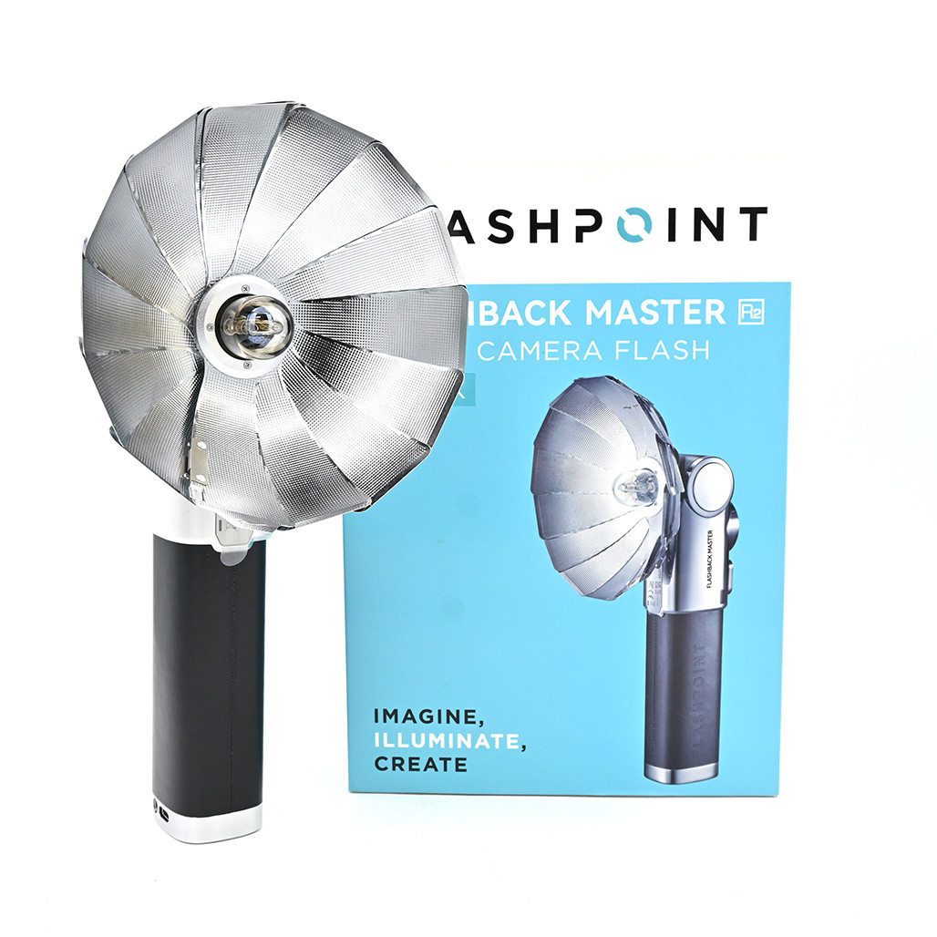 USED FLASHBACK MASTER RETRO CAMERA FLASH