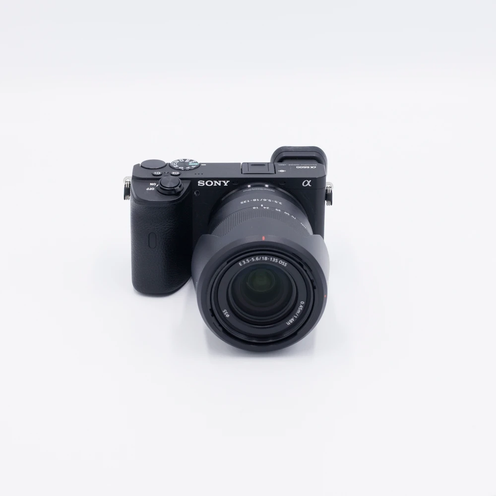 USED SONY A6600 W/18-135
