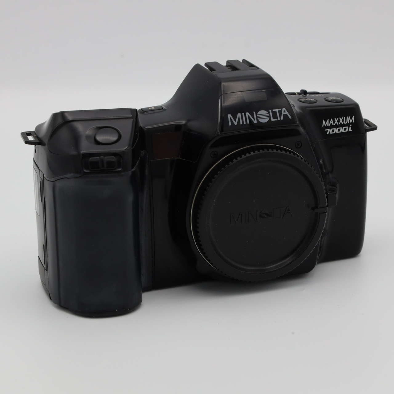 USED MINOLTA MAXXUM 7000i BODY
