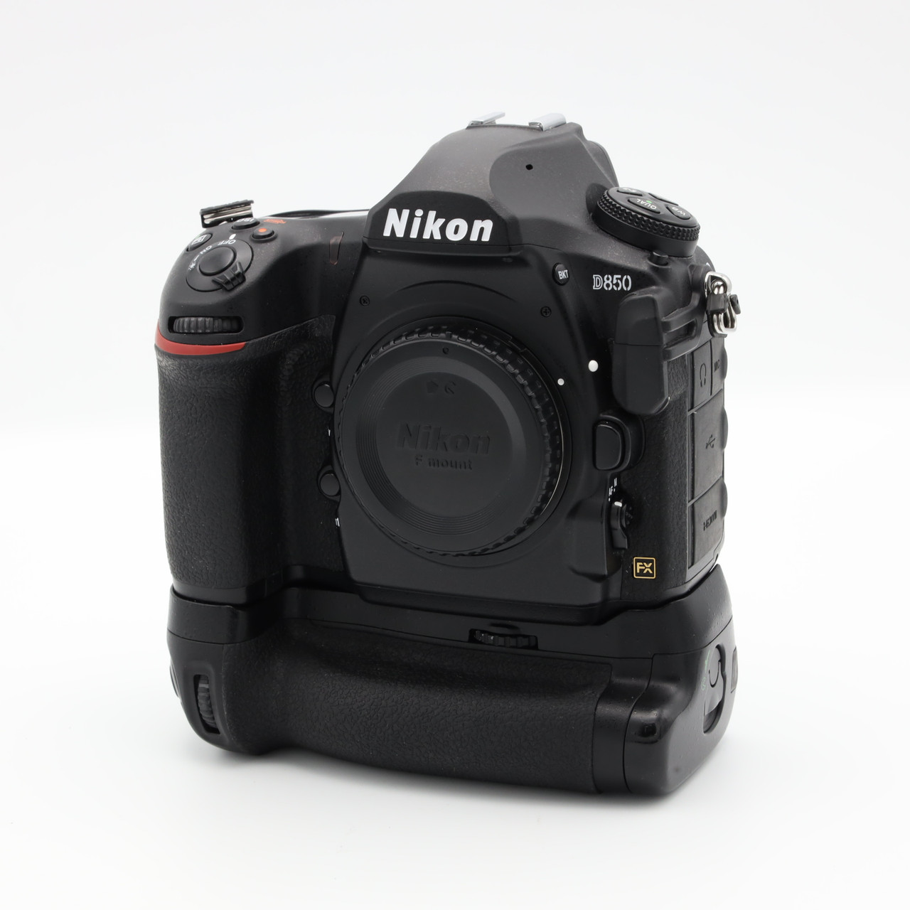 USED NIKON D850 W/ GRIP