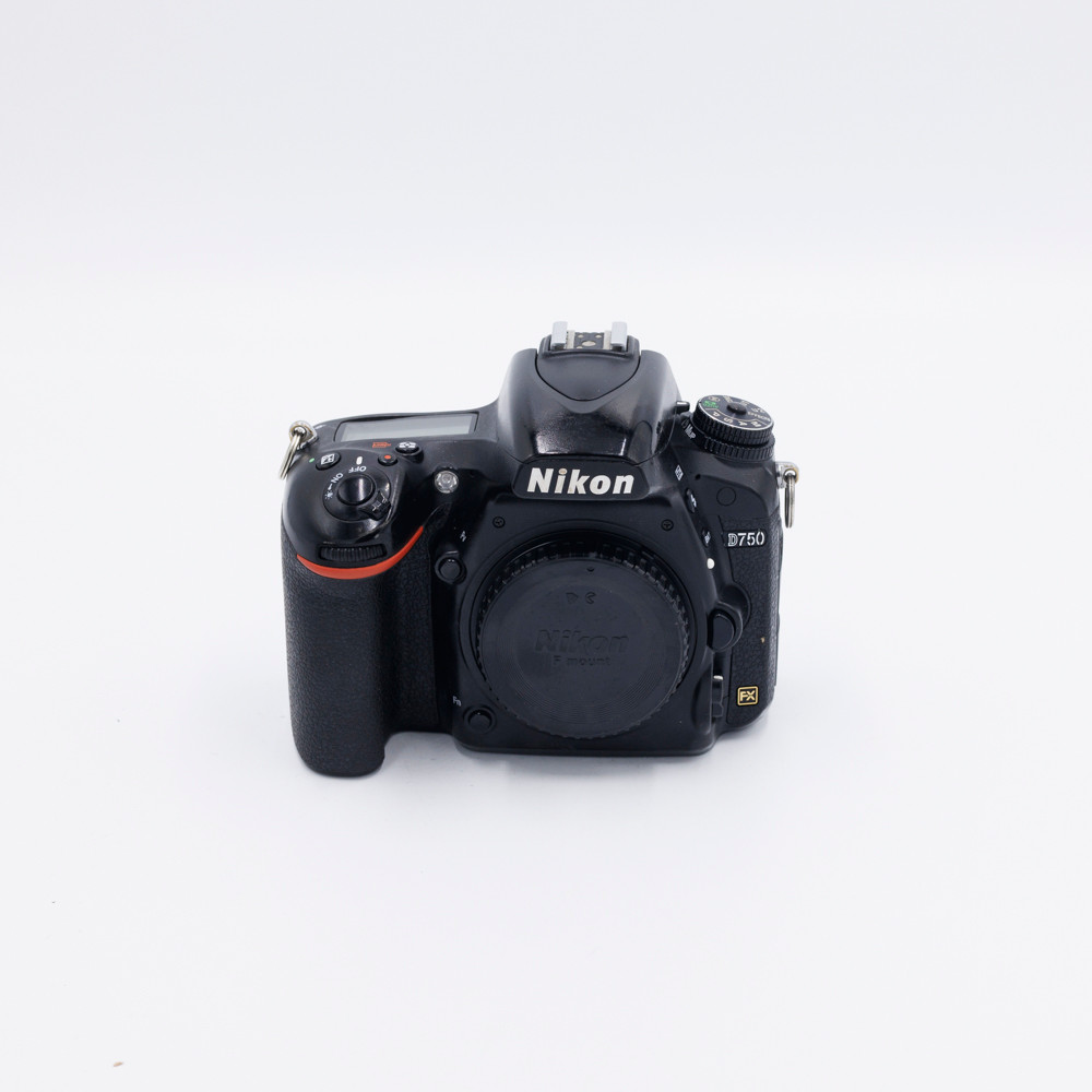 USED NIKON D750 BODY