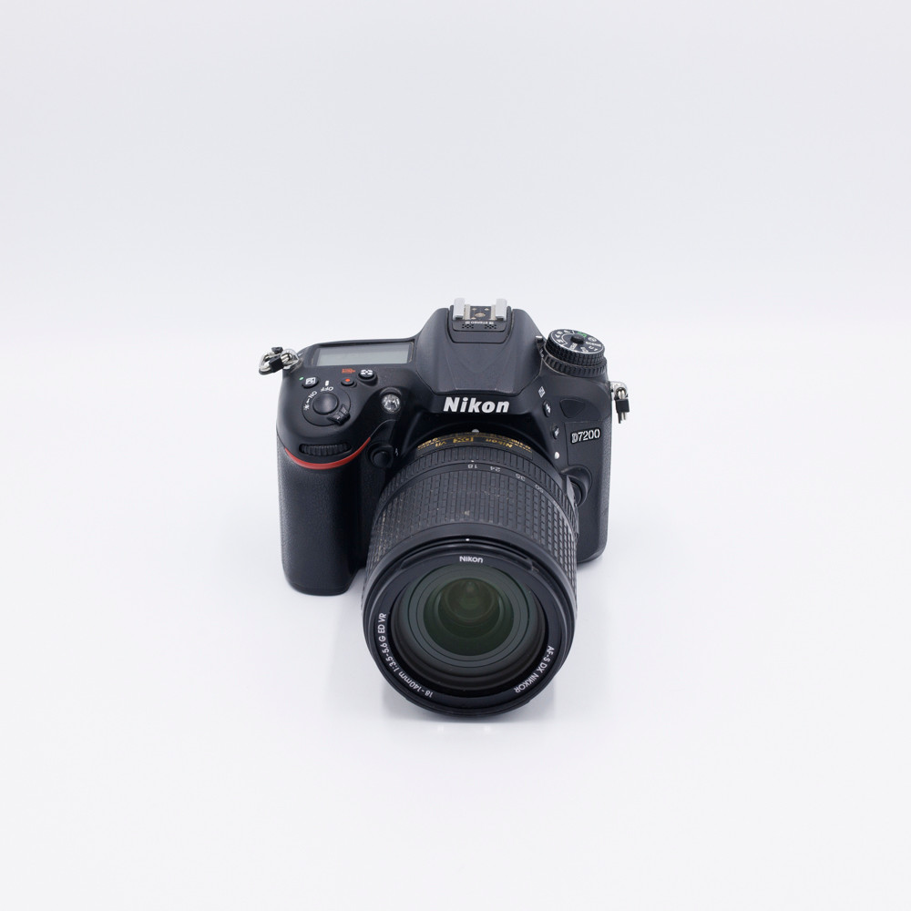 USED NIKON D7200 W/18-140