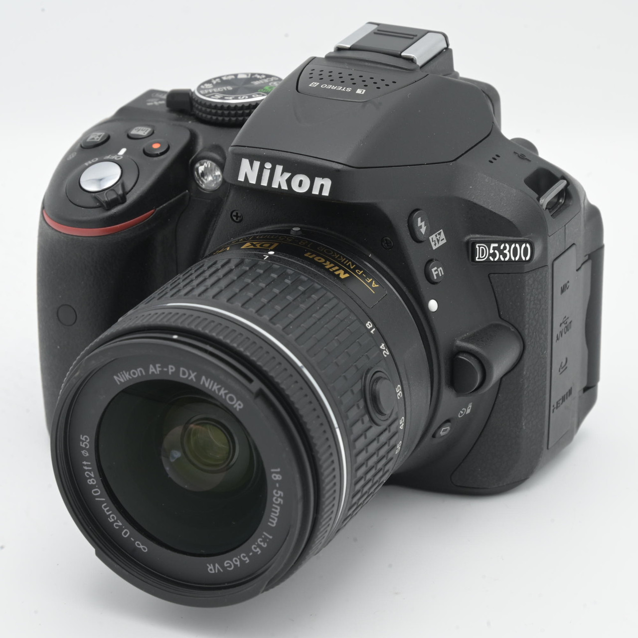 USED CANON EOS 70D W/ 18-55